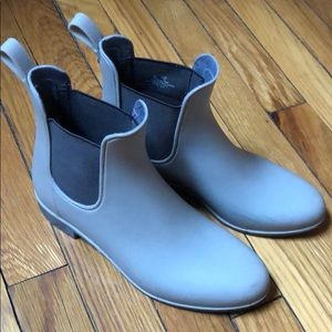 Sam Edelman Gray Tinsley Ankle Rainboots